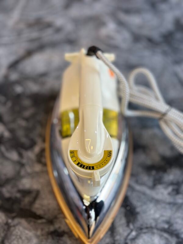 Panasonic De-luxe Automatic Iron - Image 4