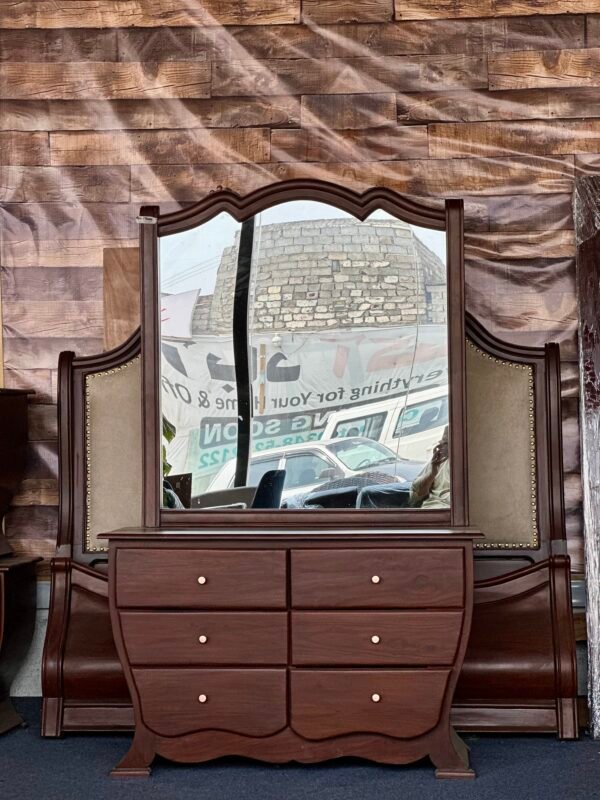 Walnut Royale Bed - Image 4