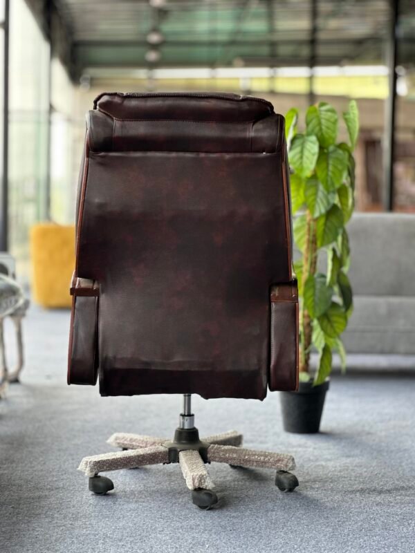The Regal Executive Chair - Image 3