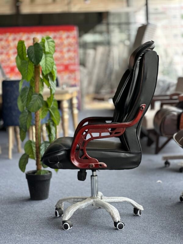 The Diamond Executive Chair - Image 3