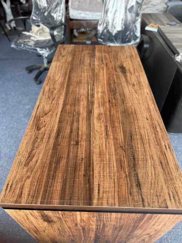 The Executive Desk - Image 4