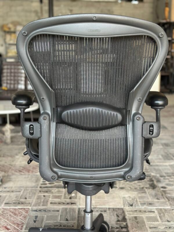 Herman Miller Aeron - Image 4