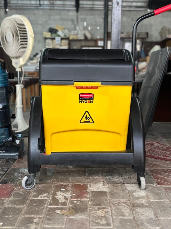 Rubbermaid HYGEN Mop Bucket