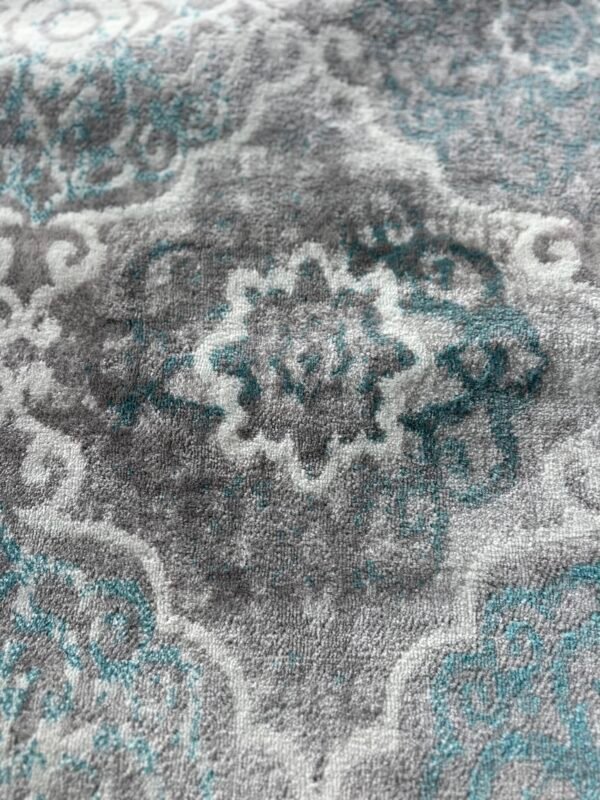 Traditional Pattern Rug - Image 2