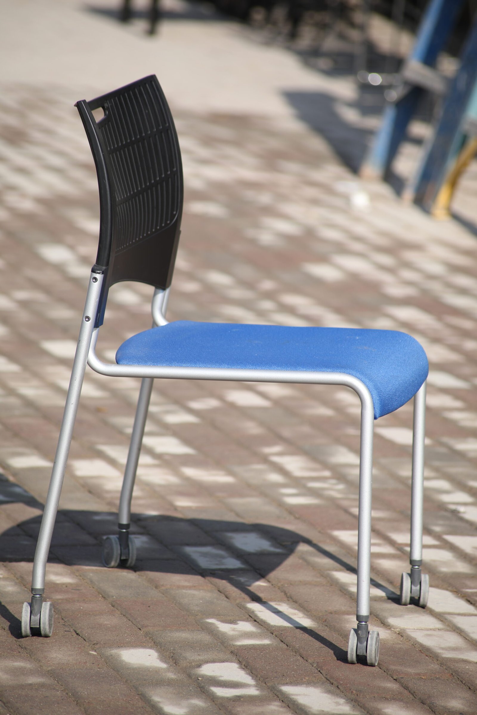 Flip Seat Chair for Training & Conference Rooms | Space-Saving Office Seating | Islamabad Auctioneers - Image 2