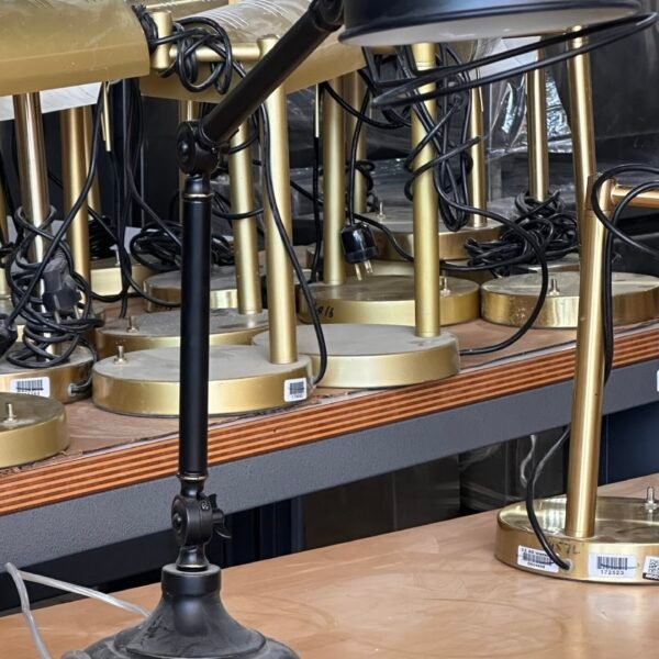 modern-adjustable-desk-lamp-matte-black-finish-study-office-light