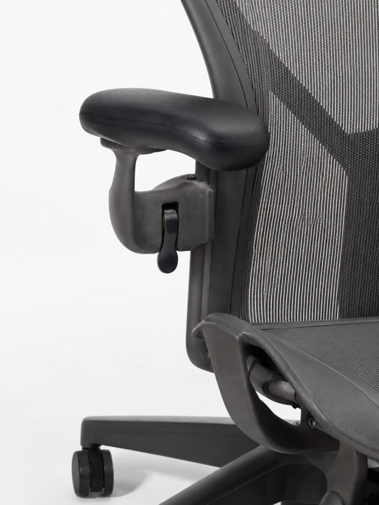 Herman Miller Aeron Ergonomic Office Chair - Image 6