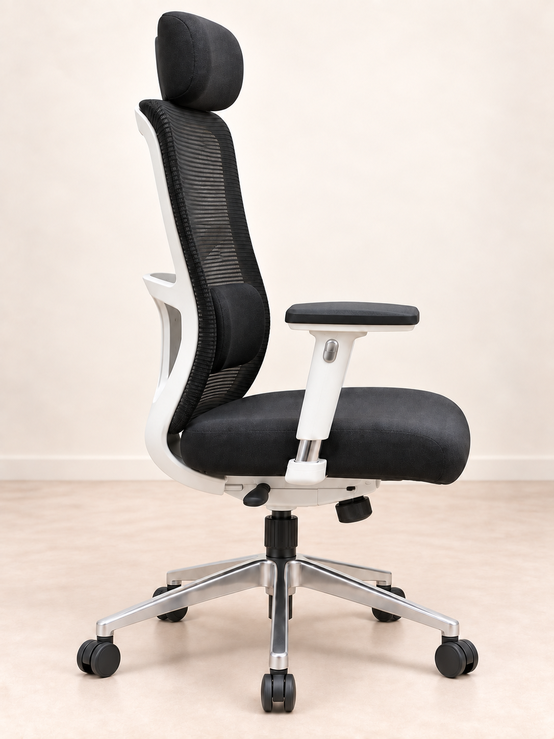 Used Comfort Elite Mesh Chair – High Back Ergonomic Office Chair - Image 5