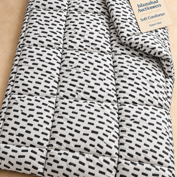 premium-white-black-printed-queen-size-comforter-soft-winter-quilt-free-delivery-across-pakistan